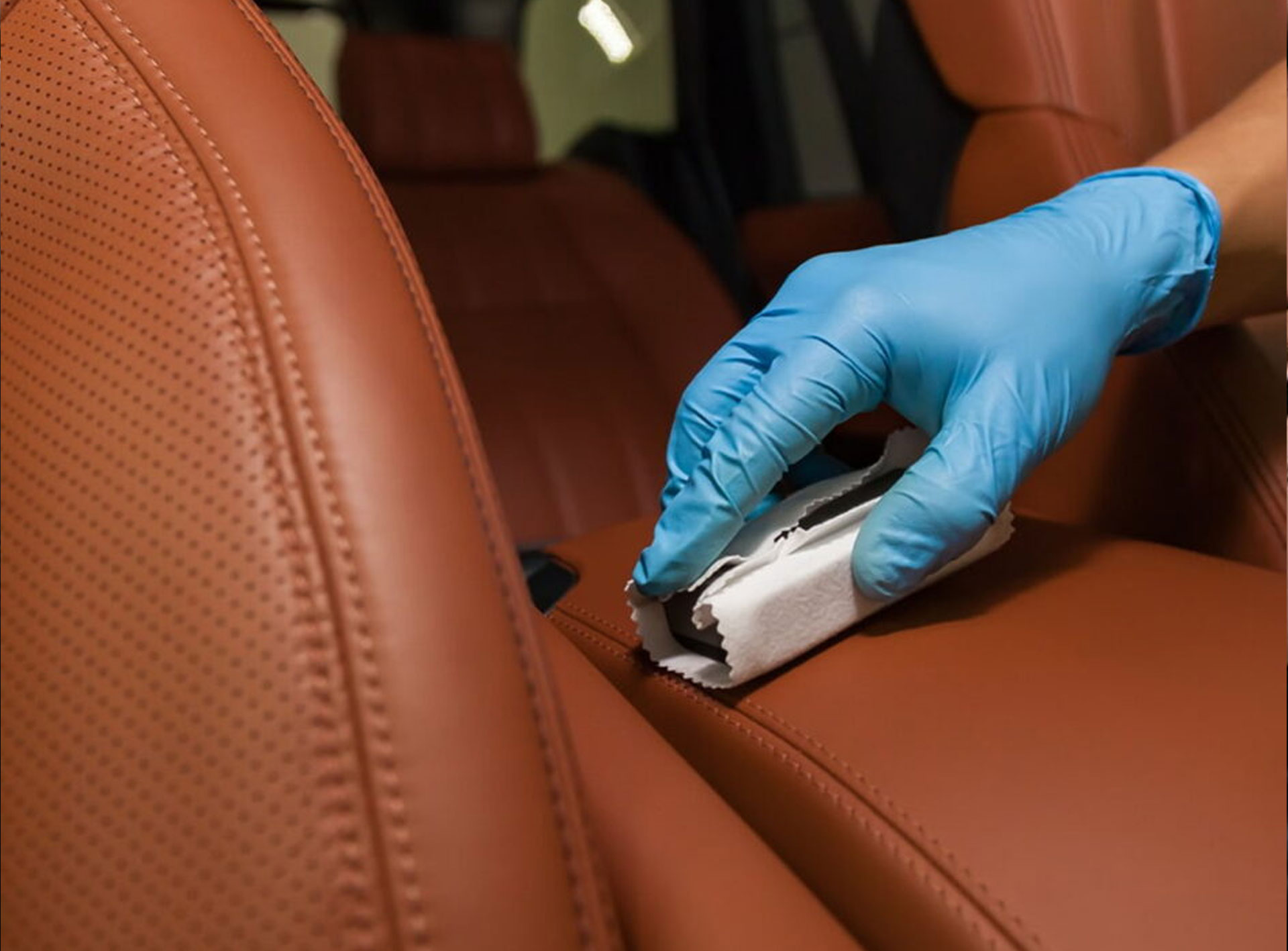 aycan-oto-garage-balikesir-arac-ic-deri-bakim-hizmeti-2